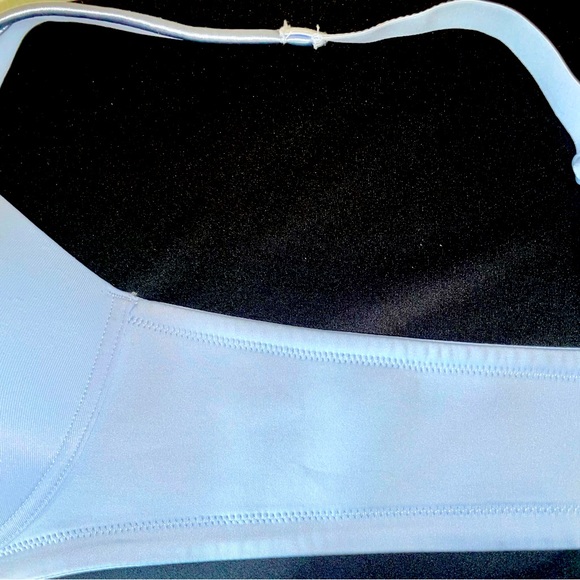 Vanity Fair Light Blue Bra - Picture 4 of 7
